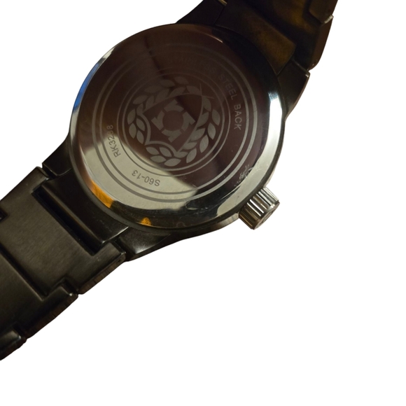 Kenneth Cole Reaction Silver Watch for Men (Needs Battery) - Picture 4 of 6